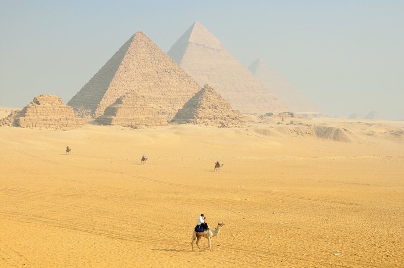landscape-desert-monument-travel-pyramid-plain-826994-pxhere.com
